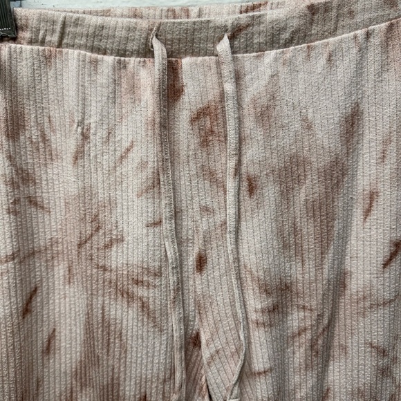 Danskin Ribbed Hacci Sleep Set - Picture 5 of 9